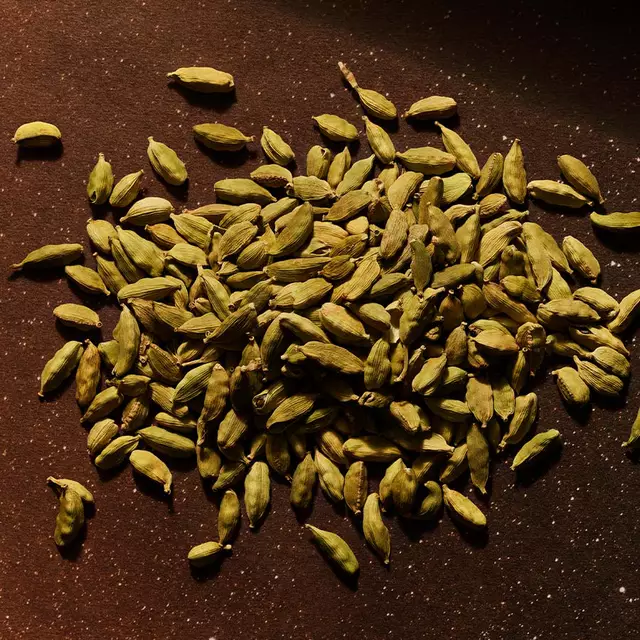 Sizzling Cardamom