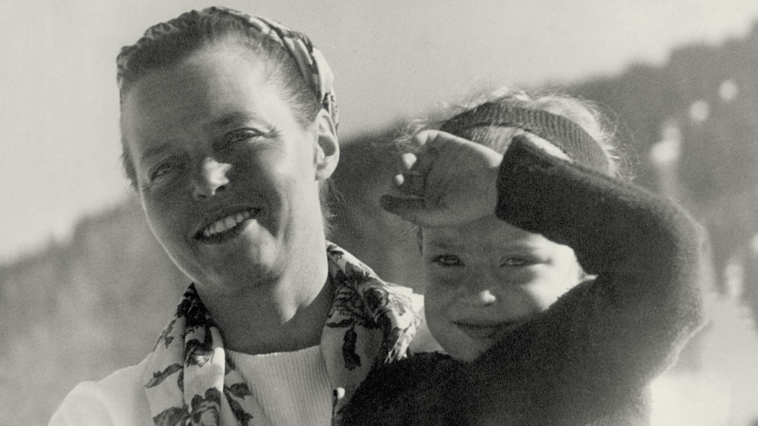 Charlotte Perriand smiling alongside a young Pernette Perriand.