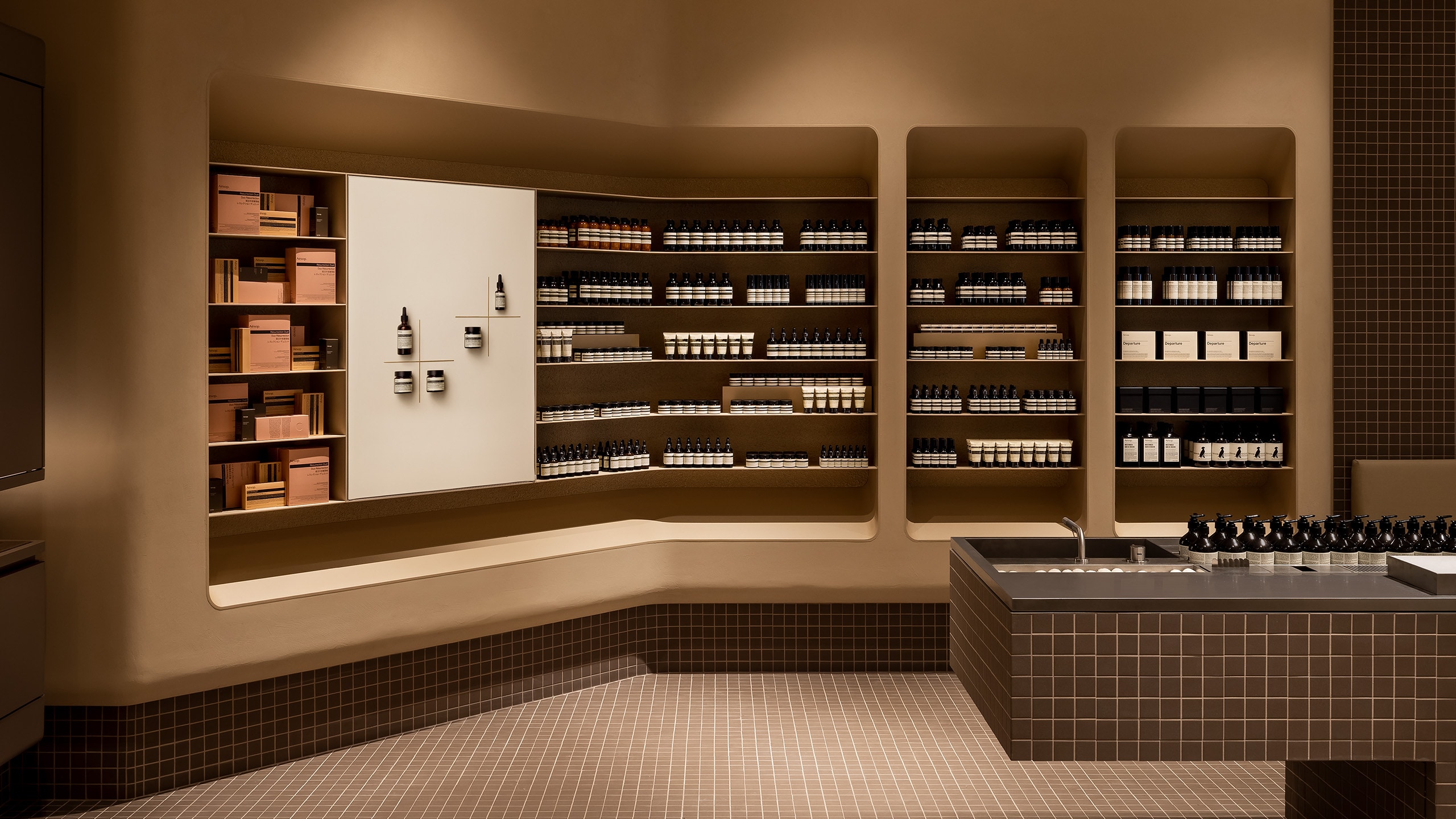 Aesop LaLaport interior 