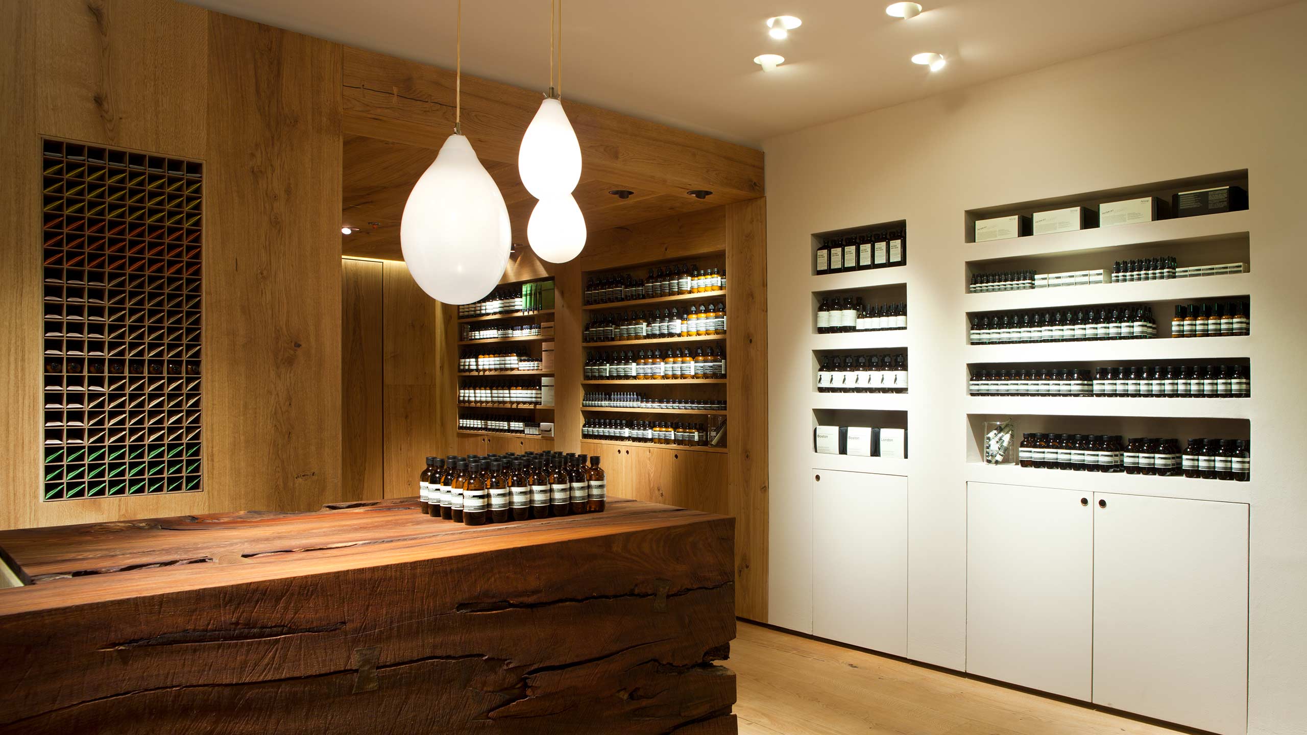 Aesop Bibliotekstan store interior