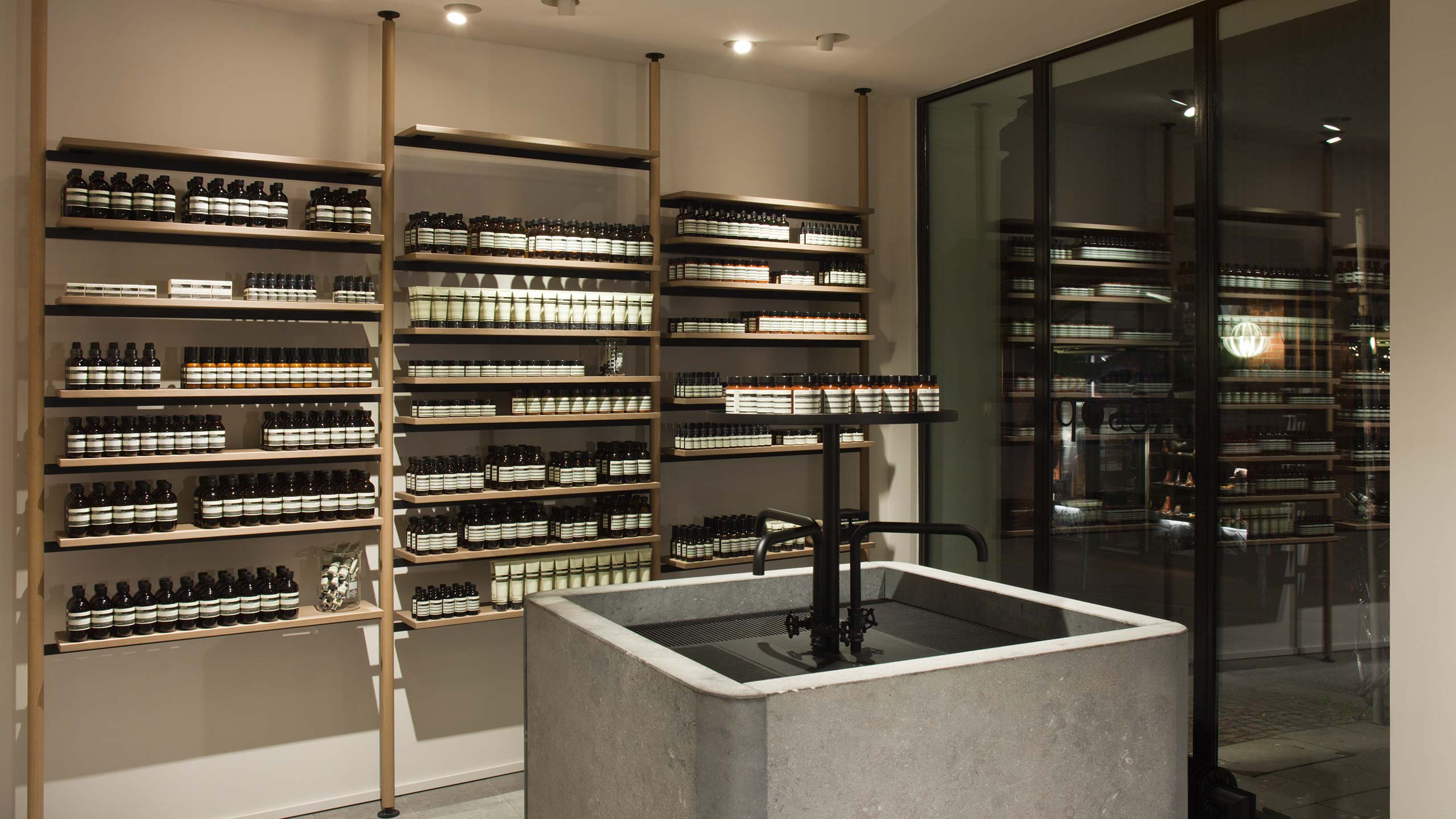 Aesop ABC-Viertel store interior sink