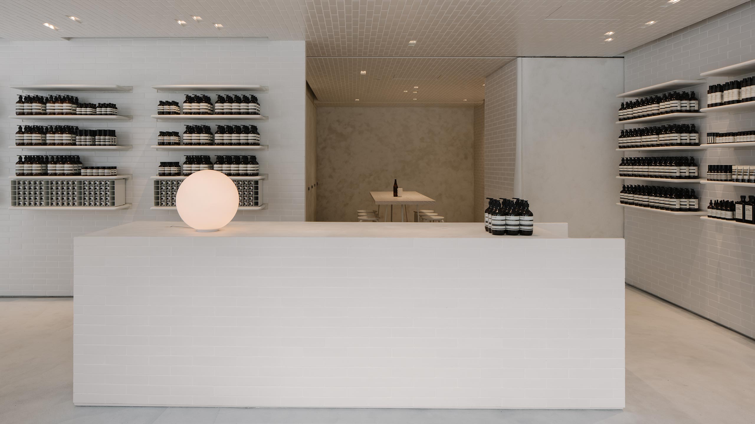 Daan store interior