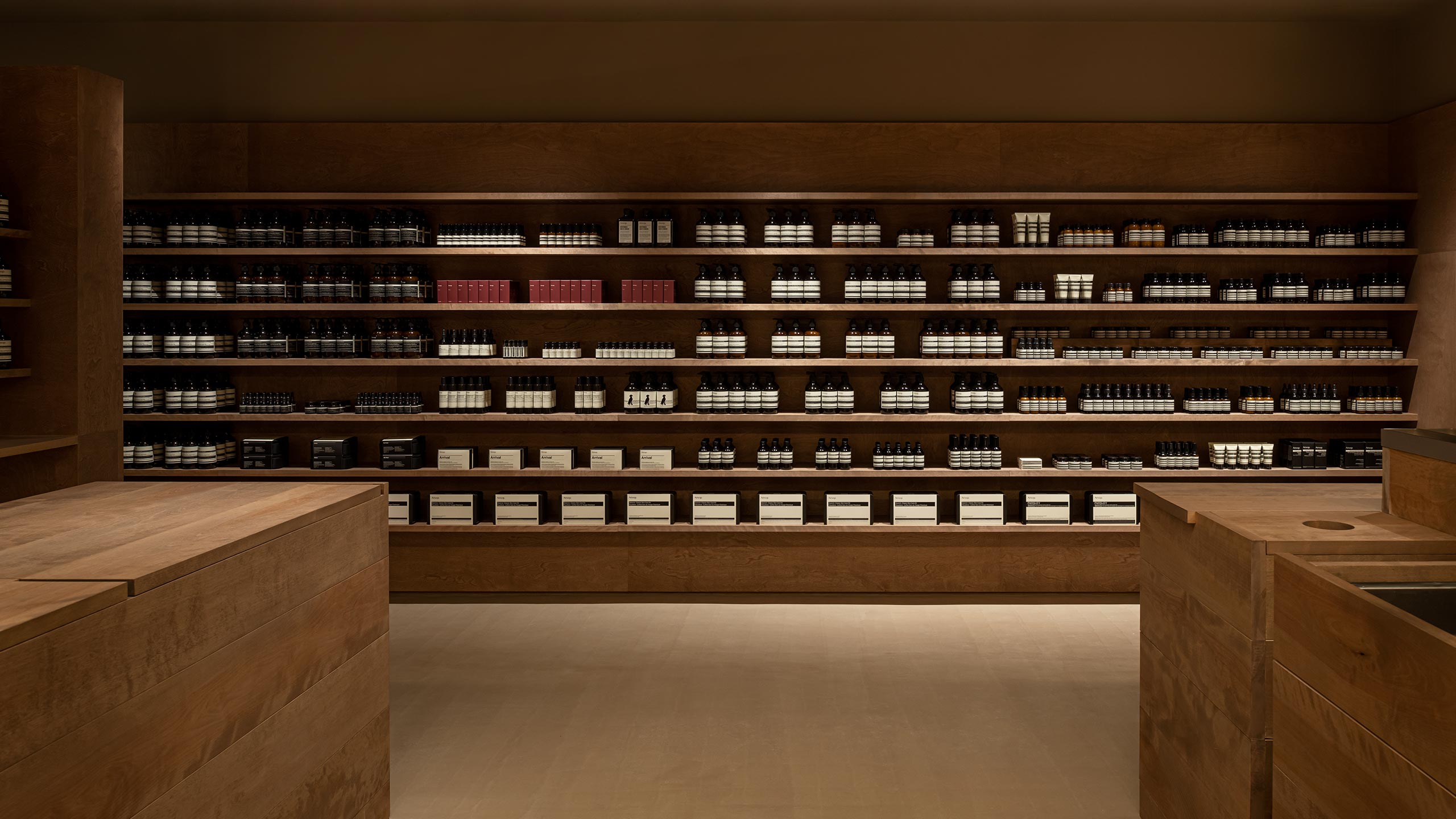 Aesop Shin Marunouchi store interior