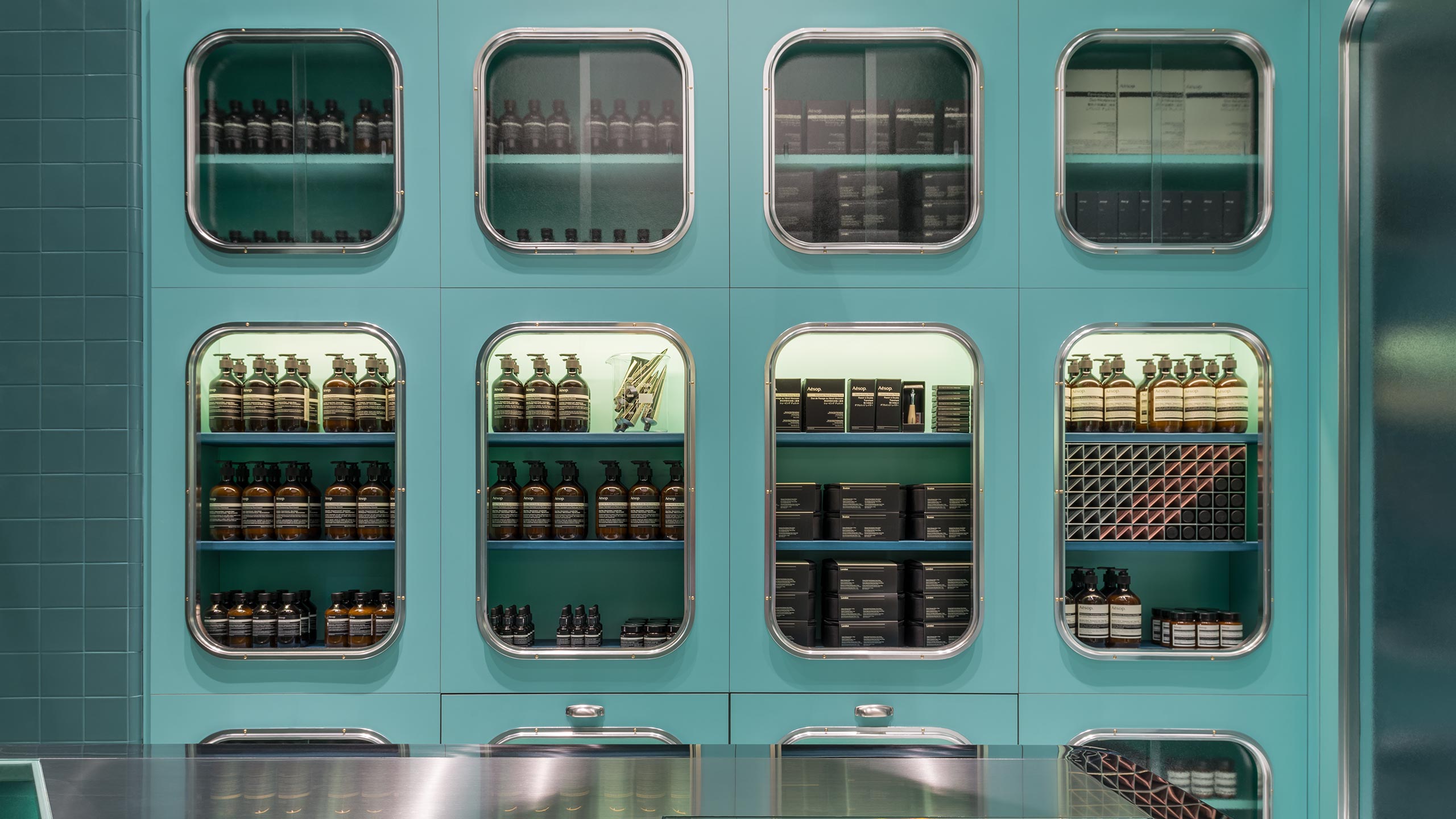 Aesop Corso Magenta store shelving detail