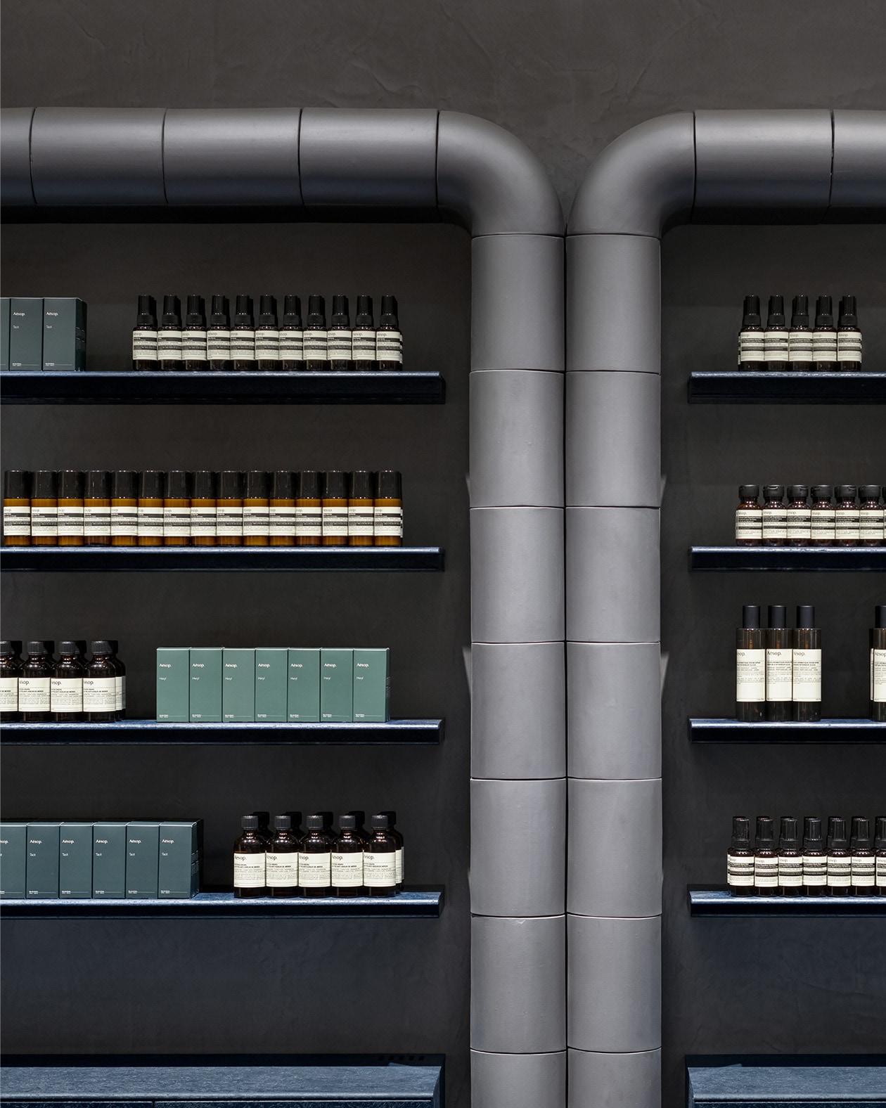 Aesop kobe BAL store view, which has silver pipe tubes